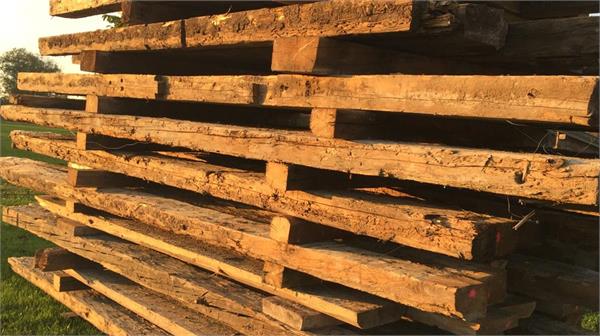 Upcycling: Altes Holz neu aufgemöbelt