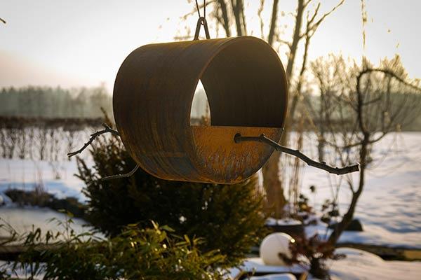 Futterstellen: Helfen Sie unseren Vögeln durch den Winter